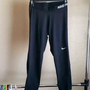 Nike PRO 3/4 length leggings